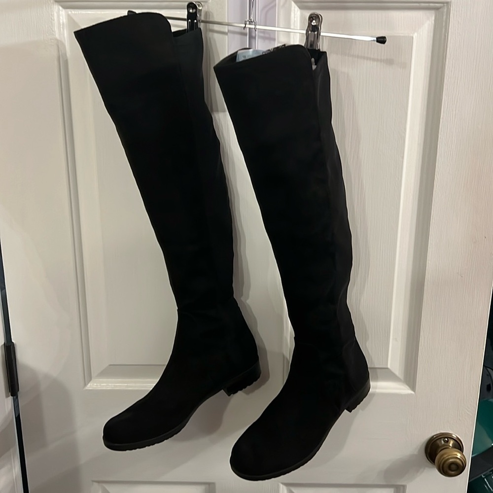 Unisa black knee high boots size 8.5